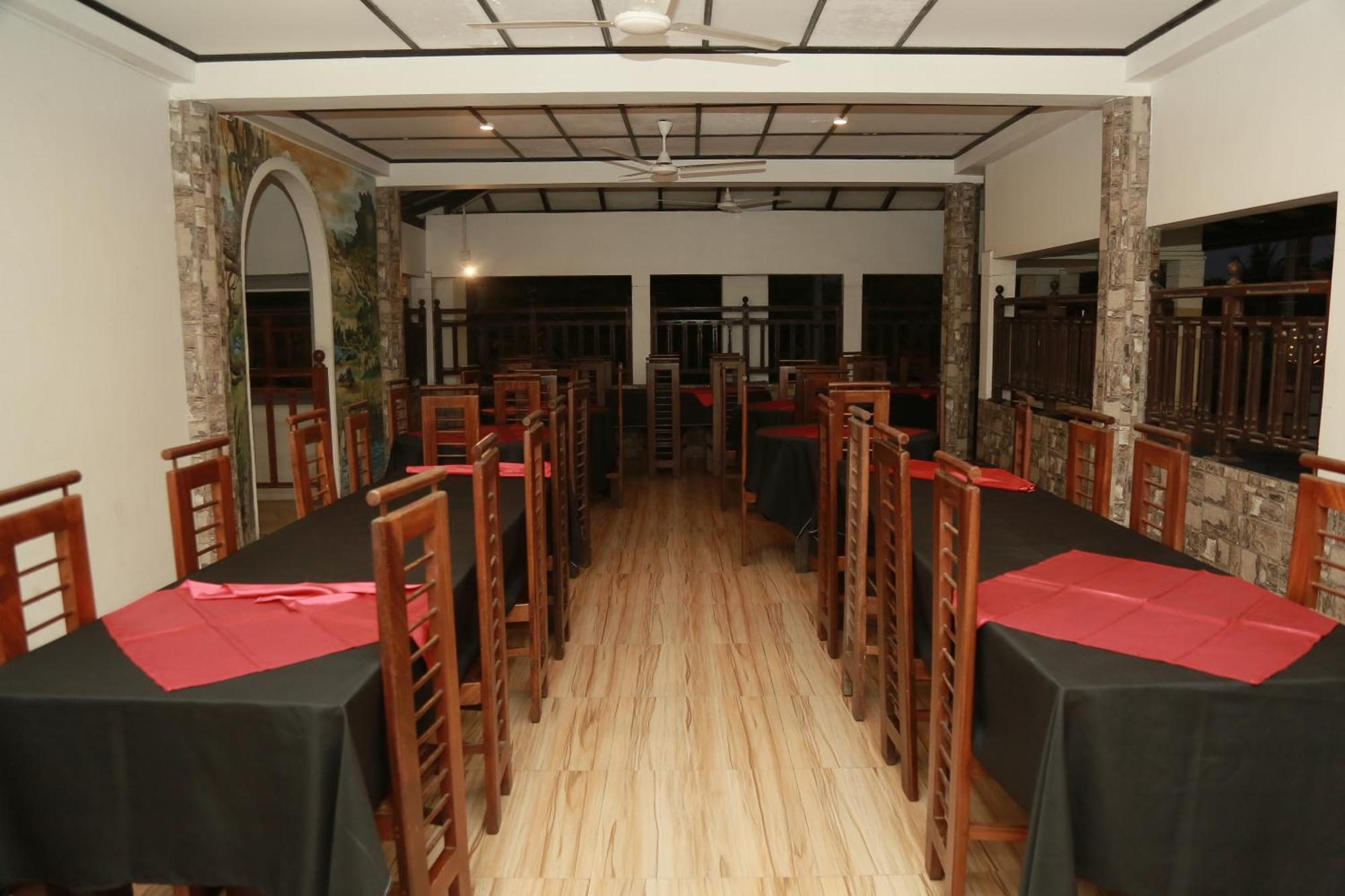 New Ocean Hill Hotel 히카두와 외부 사진